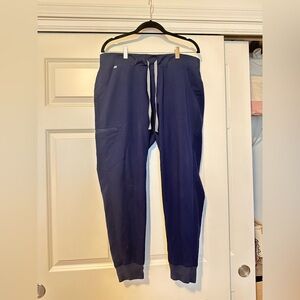 Figs women’s Zamora jogger scrub pant